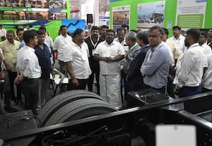 தனியார் பஸ் கட்டணத்தை உயர்த்த தமிழக அரசு விரைவில் அனுமதி அமைச்சர் சூசகம்; சங்கங்கள் மகிழ்ச்சி