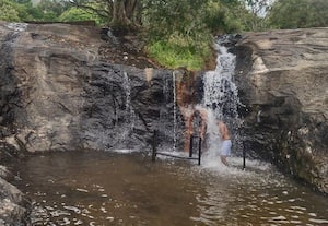 கும்பக்கரை அருவியில் நீர்வரத்து குறைந்தது