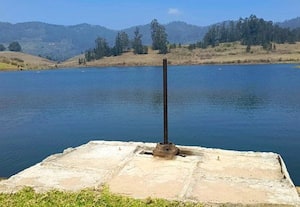 எழும்பள்ளம் குளம் வாய்க்கால் சேதம்