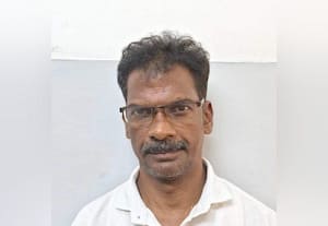 டியூஷன் மாணவியரிடம் அத்துமீறல்; மதபோதகர் 'போக்சோ'வில் கைது