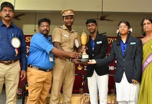 பள்ளி  விளையாட்டு விழா