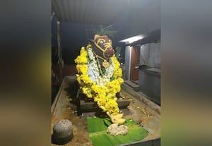 சிவன் கோவில்களில் பிரதோஷ வழிபாடு  