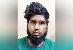 முன்விரோதத்தில் வாலிபரை தாக்கியவருக்கு 'கம்பி'