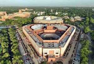 பார்லிமென்டிற்குள் அத்துமீறி நுழைந்த நபர் கைது