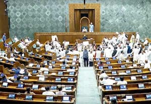 'என் அப்பன் குதிருக்குள் இல்லை' என்கின்றனரே!