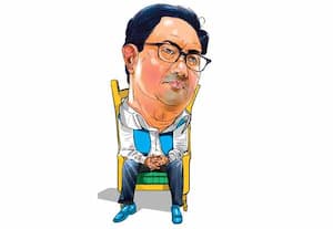  முழுநேர கால்பந்து வீரர்?
