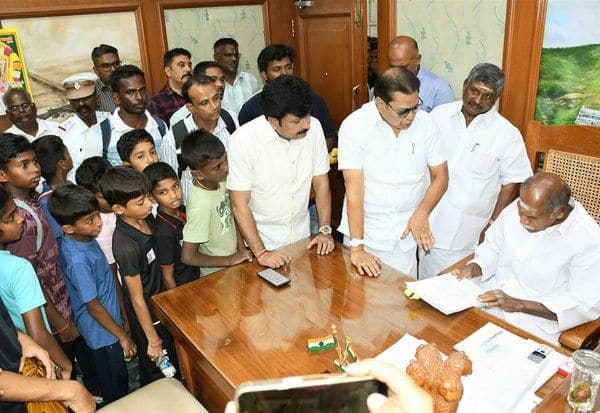 Latest Tamil News