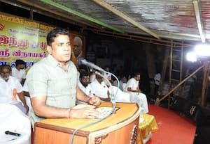 'குழந்தைகளை கோவில்களுக்கு அழைத்துச் செல்வது அவசியம்'