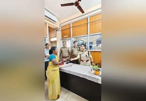 மக்கள் மன்றம் நிகழ்ச்சி 15 போன்கள் ஒப்படைப்பு