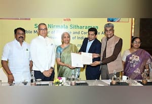 12 பொருட்களுக்கு மட்டுமே 40% வரி! 5 மற்றும் 18% வரி பலனை மக்களுக்கு கொடுக்க சொல்கிறார்; நிதியமைச்சர் நிர்மலா சீதாராமன் விளக்கம்