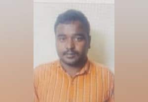 ஆட்டோவில் பயணித்த ஓய்வு ஆசிரியையிடம் 9 பவுன் செயின், ரூ.10 ஆயிரம் பறிப்பு டிரைவர் கைது