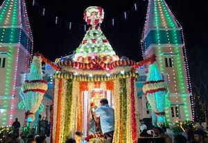 வேளாங்கண்ணி சர்ச் தேர் திருவிழா கோலாகலம்