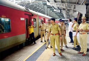 ரயில் நிலையங்களுக்கு குழுவாக வரும் திருடர்கள்; பயணியர் உஷாராக இருக்க ஆர்.பி.எப்., எச்சரிக்கை