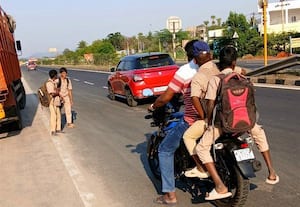 ரோடு சேதம், பஸ் வசதிக்காக ஏங்கும் மோர்பட்டி