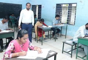 மாவட்டத்தில் குரூப்-2 தேர்வு 17,025 பேர் பங்கேற்பு