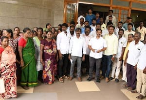 வீட்டுமனை பட்டா கேட்டு கலெக்டர் ஆபீசில் மனு