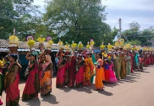 முளைப்பாரி ஊர்வலம்