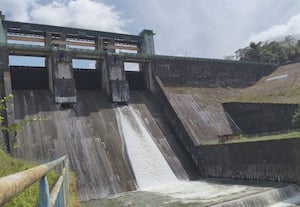 கீழ்நீராறு அணையிலிருந்து கேரளாவுக்கு தண்ணீர் திறப்பு