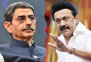 தமிழ்நாடு யாருடன் போராடும்: கவர்னரின் விமர்சனத்துக்கு முதல்வர் பதில்