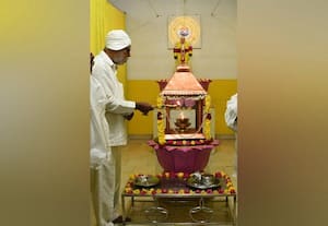 வள்ளலார் மன்றத்தில் சிறப்பு வழிபாடு 