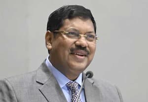 தலைமை நீதிபதி கவாயை தாக்க முயற்சி; சுப்ரீம் கோர்ட்டில் பரபரப்பு