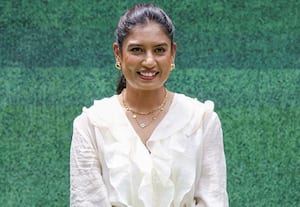 மிதாலி ராஜ், கல்பனாவுக்கு கவுரவம் * விசாகப்பட்டன மைதானத்தில்...