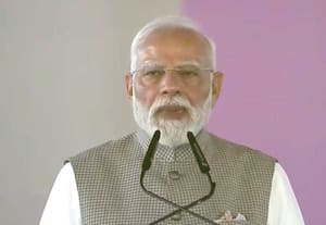 நவி மும்பையில் புதிய விமான நிலையம்: திறந்து வைத்தார் பிரதமர் மோடி