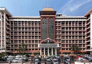  வங்கி கடன் தள்ளுபடி விவகாரத்தில் கேரள ஐகோர்ட்.. அதிருப்தி!: வயநாடு மக்கள் ஏமாற்றப்பட்டதாக ஆவேசம்