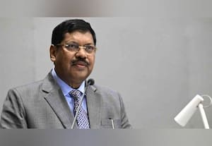  நம் நாடு ஒற்றுமையாக இருப்பதற்கு அரசியலமைப்பு சட்டமே காரணம் உச்ச நீதிமன்ற தலைமை நீதிபதி பெருமிதம்