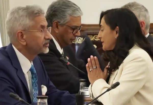 மத்திய அமைச்சர் ஜெய்சங்கருடன் கனடா அமைச்சர் அனிதா ஆனந்த் சந்திப்பு