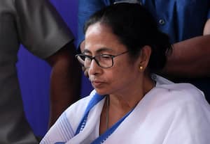  'கல்லுாரி விடுதியில் உள்ள மாணவியர் நள்ளிரவில் வெளியே வரவேண்டாம்' மே.வங்க முதல்வர் மம்தா கருத்துக்கு வலுக்கும் கண்டனம்