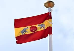 கரூரில் உயிரிழந்தோருக்கு த.வெ.க., நிர்வாகி உதவி