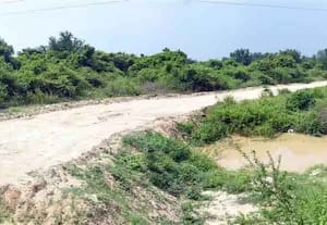 பருவமழை முன்னெச்சரிக்கை : பூண்டி ஏரியில் இருந்து உபரி நீர் வெளியேற்றம்