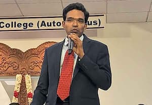 கருவில் இருந்து கலெக்டர் வரை