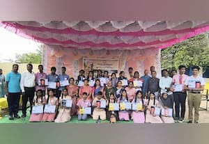 இளைஞர் எழுச்சி நாள்: விழிப்புணர்வு போட்டி