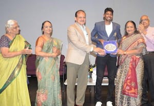 சர்வதேச ஸ்கேட்டிங் வீரருக்கு பாராட்டு விழா