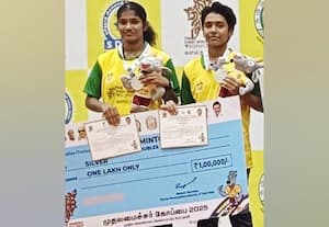 இறகுபந்து போட்டி: காரைக்குடிக்கு  பதக்கம் * காரைக்குடிக்கு  பதக்கம்