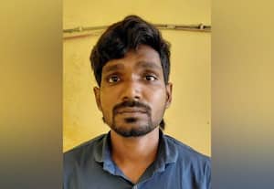 மூதாட்டியிடம் நகை பறித்த வாலிபர் கைது