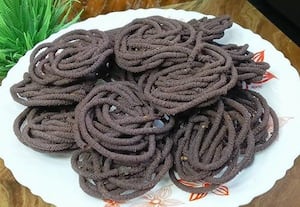  கருப்பு கவுனி அரிசி முறுக்கு