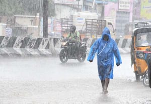 தமிழகத்தில் பல்வேறு இடங்களில் கொட்டியது மழை: அதிக மழைப்பொழிவு எங்கே!