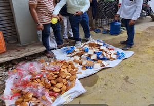 தீபாவளிக்கு தயாரான தரமற்ற இனிப்புகள்; தெலுங்கானாவில் அதிகாரிகள் திடீர் ரெய்டு