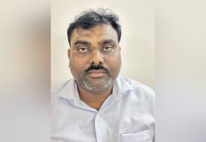  ரூ.5 கோடி சீனா பட்டாசு துாத்துக்குடியில் பறிமுதல்;  நான்கு மும்பை தொழிலதிபர்கள் சுற்றிவளைப்பு