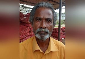 அடிப்படை வசதிகள் இல்லாத வாரச்சந்தை வளாகம் சுகாதார சீர்கேட்டால் வியாபாரிகள், பொது மக்கள் தவிப்பு