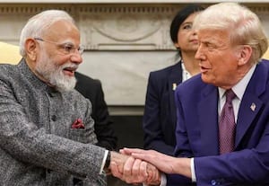 வர்த்தகப் பிரச்னைகள் குறித்து பிரதமர் மோடியுடன் விவாதித்தேன்; சிறந்த நண்பர் என வர்ணித்த அதிபர் டிரம்ப்!