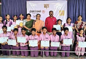 'தினமலர் - பட்டம்' வினாடி வினா மாணவ, மாணவிகள் ஆர்வம்