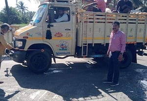 மாநில எல்லையில் தீவிர வாகன சோதனை: கால்நடை துறையினர் நடவடிக்கை
