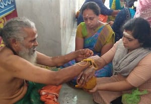 கந்த சஷ்டி விழா காப்பு கட்டுதலுடன் துவக்கம் விரதம் கடைபிடித்து கூட்டு வழிபாடுகளில் பங்கேற்பு
