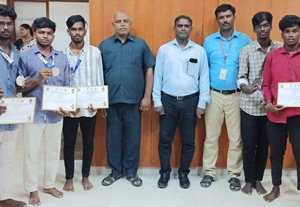 Latest Tamil News