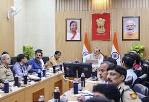  சத் பண்டிகையை சிறப்பாக கொண்டாட டில்லி அரசின் ஏற்பாடுகளுக்கு கூட்டம்