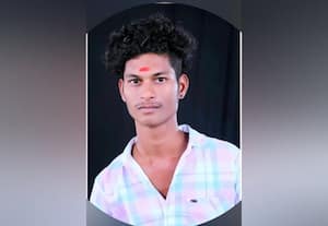 பைக் மீது லாரி மோதி 2 வாலிபர்கள் பலி